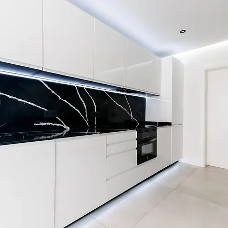Apartamerica 341 Lujovista Mar Alloggio in famiglia *